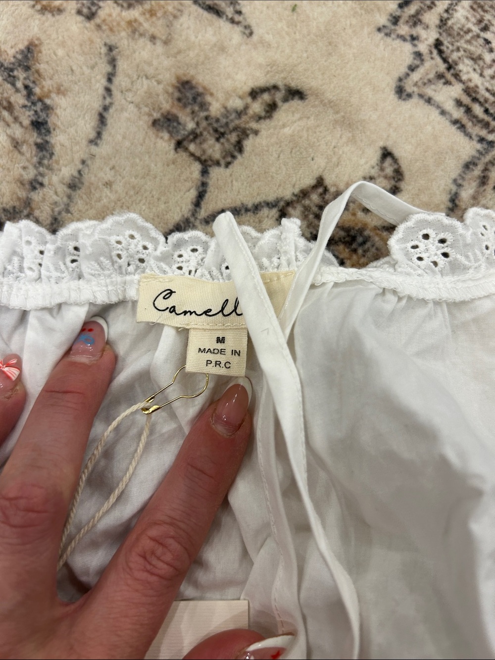 NWT! Camellia White Eyelet Cotton Sleeveless Button-Front Top - Picture 2 of 4